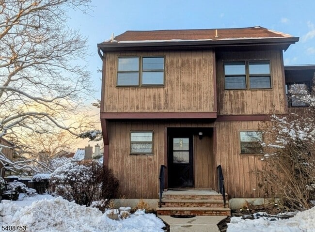 property at 104 Bluebird Dr