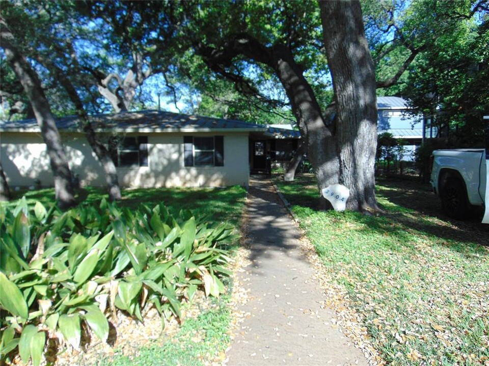 3904 Bailey Lane in Austin, TX - Building Photo