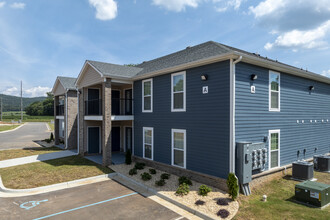 Winchester Place in New Market, AL - Building Photo - Building Photo