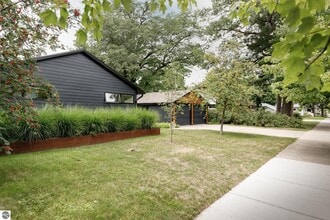 604 Sixth St in Traverse City, MI - Building Photo - Building Photo