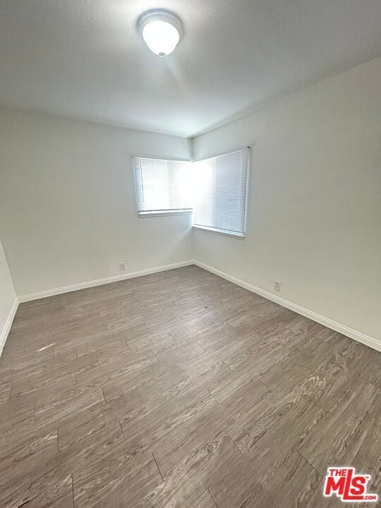 10231 Darby Ave in Inglewood, CA - Building Photo - Building Photo