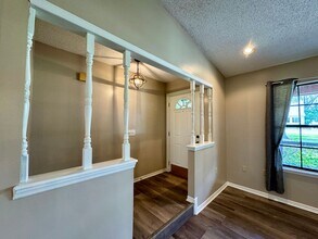 30944 Deal Dr in Sorrento, FL - Building Photo - Building Photo