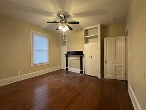 610 Park Ave, Unit 610-C in Greensboro, NC - Foto de edificio - Building Photo