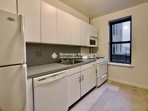 590 Fort Washington Ave in New York, NY - Building Photo - Building Photo