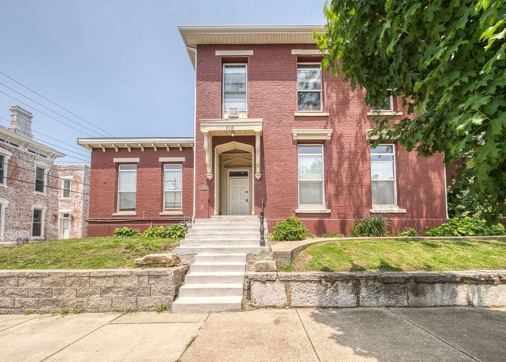 The Emerson Apartments in Lafayette, IN - Building Photo