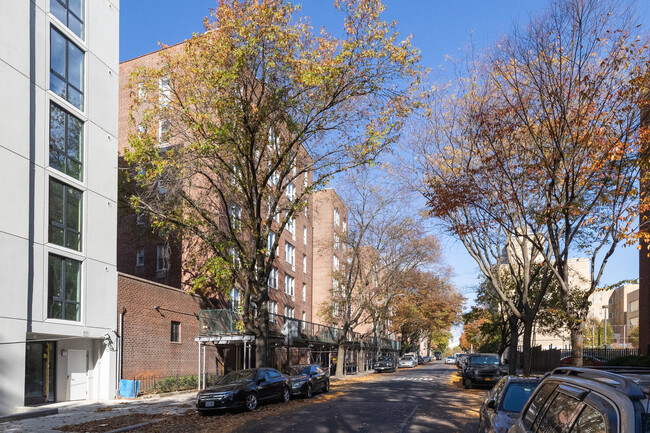 2385 Barker Ave in Bronx, NY - Building Photo - Building Photo