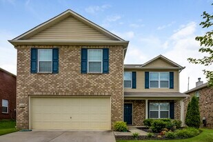 1008 Harmony Ln in Hendersonville, TN - Building Photo
