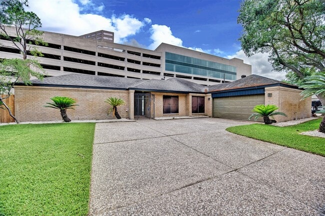 property at 15626 Whitewater Ln
