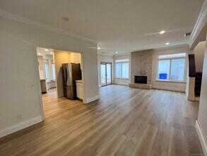 60 Mardi Gras Rd in Coronado, CA - Building Photo - Building Photo