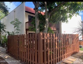 8710 Hibiscus Ct in Cape Canaveral, FL - Building Photo