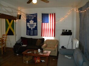 1203 8th St SE in Minneapolis, MN - Foto de edificio - Building Photo