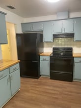 263 S Villas Ct in Tallahassee, FL - Building Photo - Building Photo