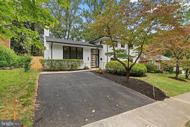 6311 Tulsa Ln in Bethesda, MD - Building Photo - Building Photo