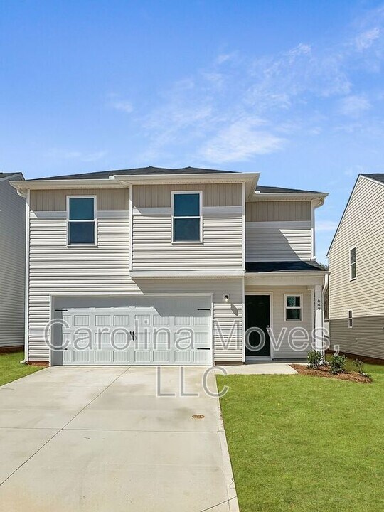 667 Farmstead Trail in Inman, SC - Building Photo