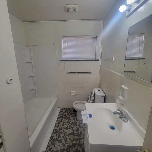 4008 N Arlington Ave in Indianapolis, IN - Building Photo - Building Photo