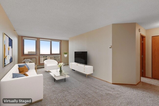 property at 433 S 7th St