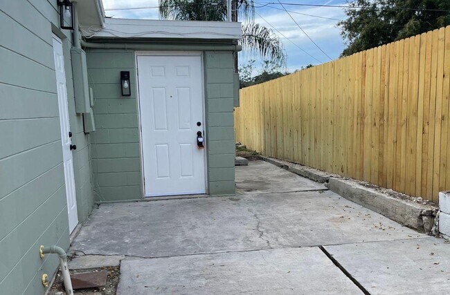 4636 Irene Loop in New Port Richey, FL - Building Photo - Building Photo