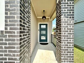 7704 Daves Landing Dr in Austin, TX - Building Photo - Building Photo