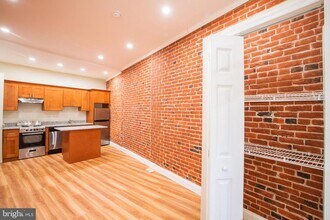 1122 E Passyunk Ave-Unit -UNIT 4 in Philadelphia, PA - Building Photo - Building Photo