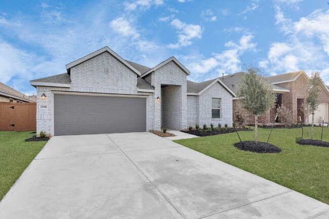 property at 2916 Cordova Hl Dr