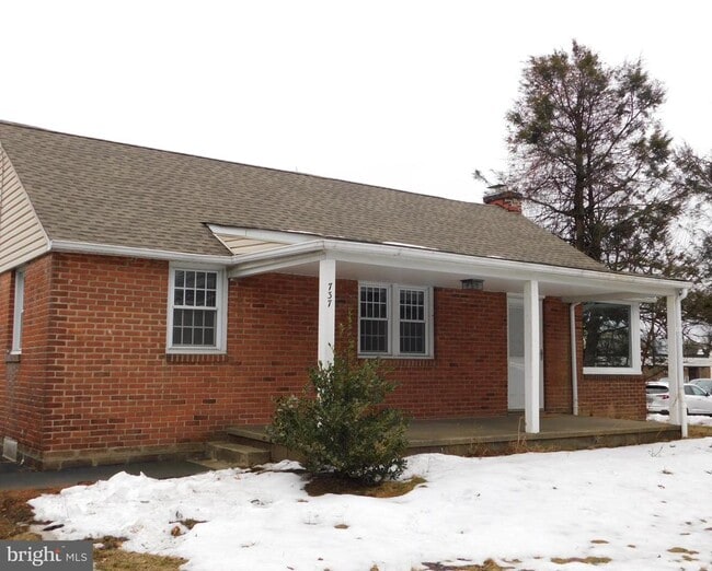 property at 737 Churchville Rd