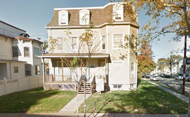 1163-1165 Mary St in Elizabeth, NJ - Foto de edificio - Building Photo