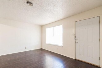 2045 Avis Cir in Mesquite, TX - Building Photo - Building Photo