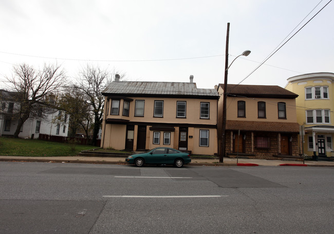 447 W Washington St in Hagerstown, MD - Building Photo - Building Photo