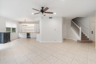 2916 DC Country Club Boulevard in Deerfield Beach, FL - Foto de edificio - Building Photo