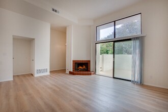 7413 Caminito Carlotta in San Diego, CA - Building Photo - Building Photo
