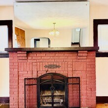 1106 N Hickory St in Champaign, IL - Building Photo - Building Photo