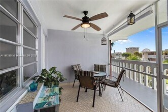 161 NE 10th Ave in Hallandale Beach, FL - Building Photo - Building Photo