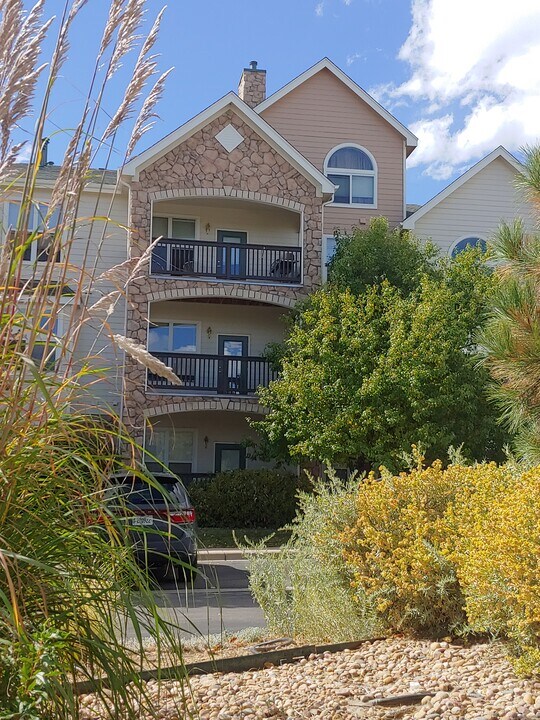 18989 E Warren Dr, Unit G-203 in Aurora, CO - Foto de edificio