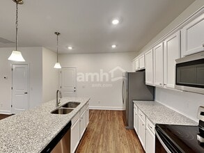 3012 Esquire Dr in Murfreesboro, TN - Foto de edificio - Building Photo