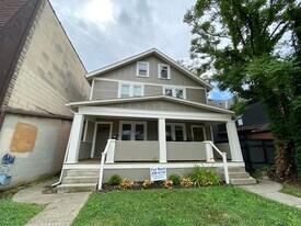 2567 Indianola Ave in Columbus, OH - Building Photo