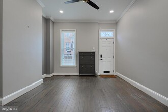 121 E Ostend St in Baltimore, MD - Building Photo - Building Photo