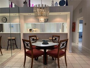 1615 Windy Pines Dr in Naples, FL - Building Photo - Building Photo