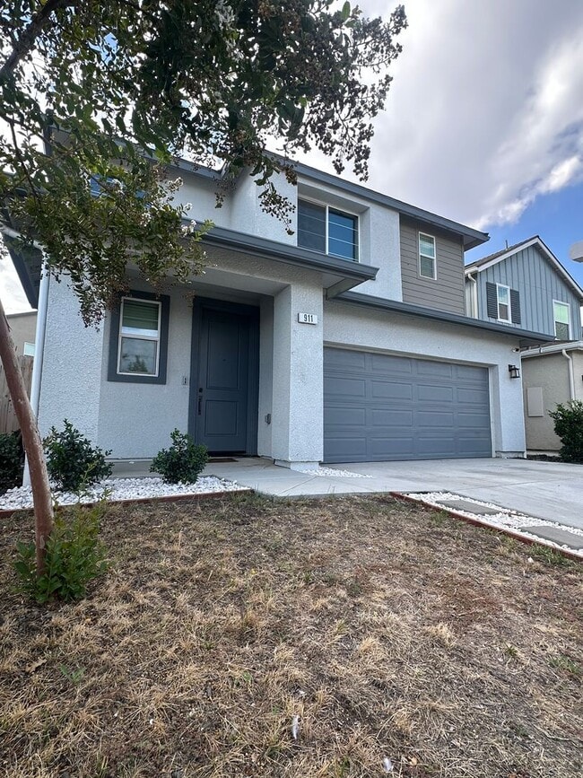 property at 911 W Sedona Ave