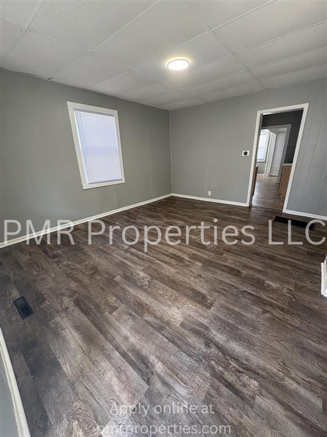 1427 N 11th St in St. Joseph, MO - Building Photo - Building Photo