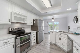 23355 Highcrest Rd in Dana Point, CA - Building Photo