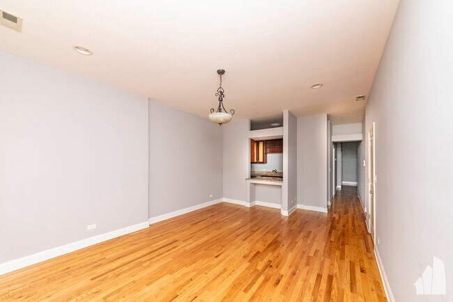 1133 W Addison St in Chicago, IL - Building Photo - Building Photo