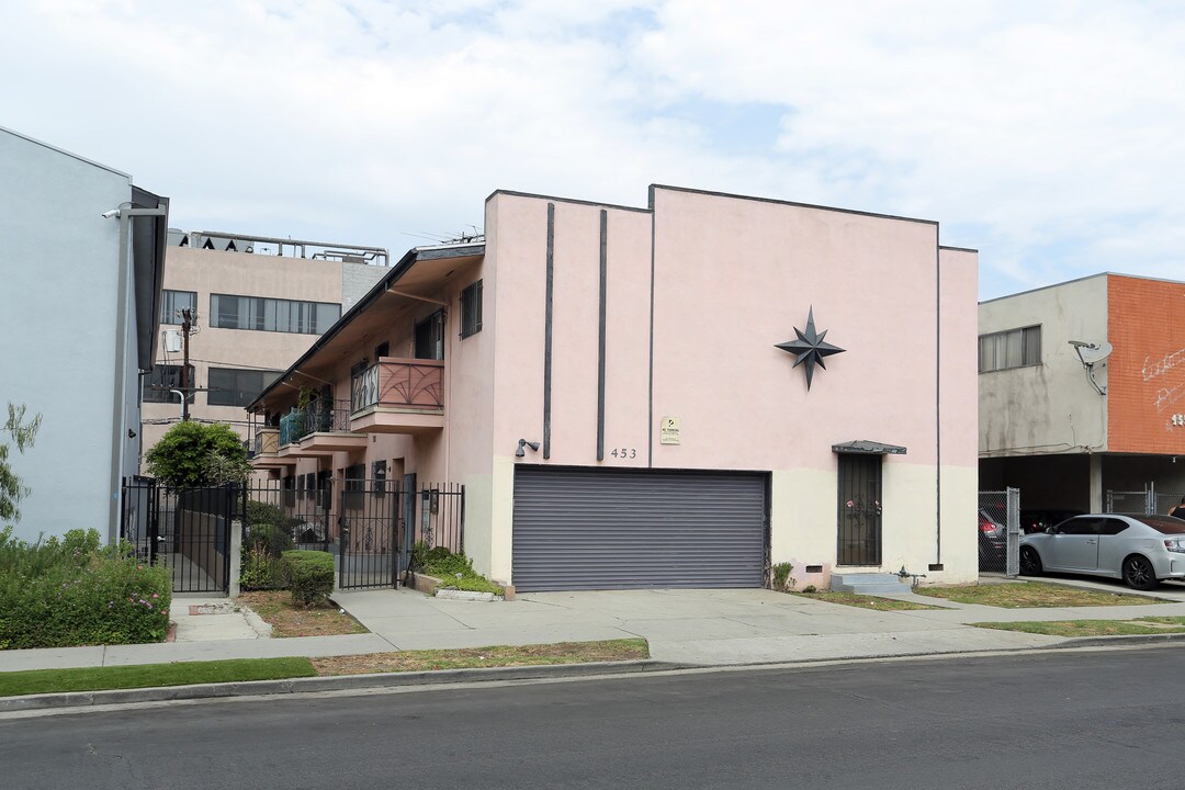 453 N Oxford Ave in Los Angeles, CA - Building Photo