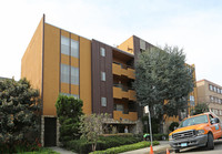 Euclid Plaza Apartments in Oakland, CA - Foto de edificio - Building Photo