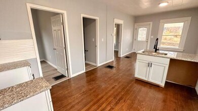 1700 E 40th St in Kansas City, MO - Building Photo - Building Photo