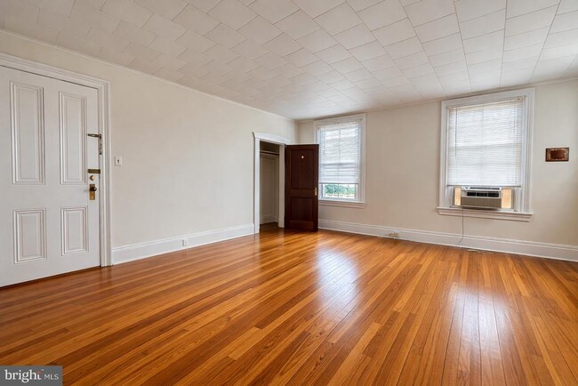 property at 115 W Broadway