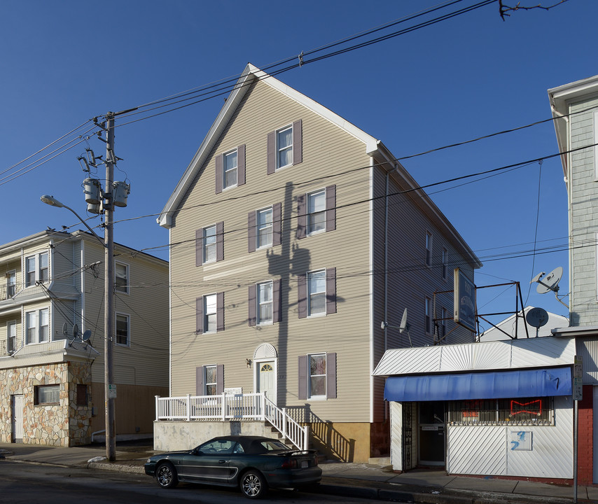 391 Rivet St in New Bedford, MA - Building Photo