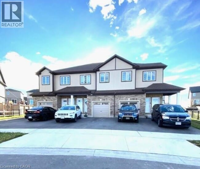 property at 54 Renfrew St