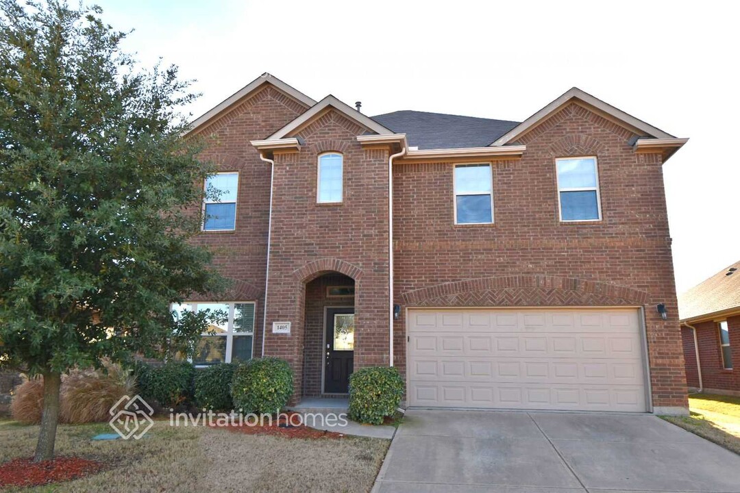 1405 Castle Creek Dr in Little Elm, TX - Building Photo