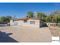 5002 S 35th Dr in Phoenix, AZ - Building Photo - Building Photo