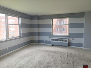 11850 Edgewater Dr, Unit 820 in Cleveland, OH - Building Photo - Building Photo